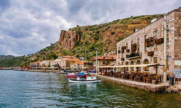 Çanakkale'de Emlak Yatırımı: 12 İlçede Sahadan Görüşler