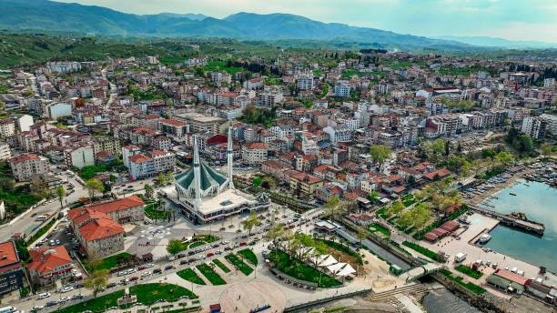 Düzce'de Nereden Arsa ve Ev Alınır? 8 İlçe, Sahadan Veriler